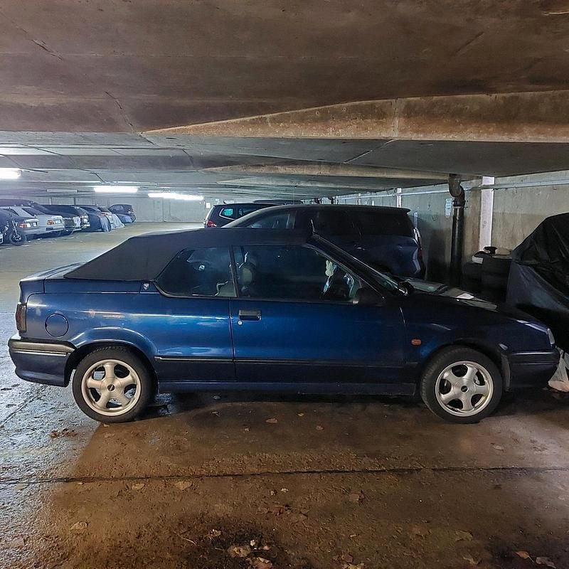 Usata Renault 19 88 CV (64 kW) 1995 Blu Cabrio