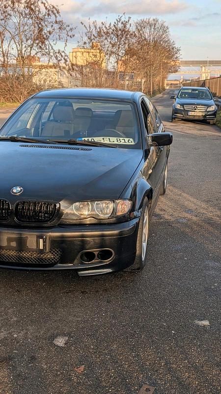 Gebraucht BMW 320 M Sport 150 PS (110 kW) 2003 Schwarz Limousine