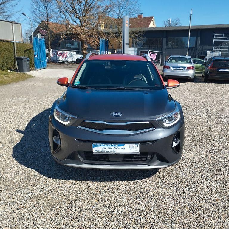 Gebraucht Kia Stonic 120 PS (88 kW) 2020 Grau SUV