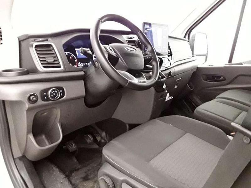 Gebraucht Ford Transit Trend 131 PS (96 kW) 2024 Frostweiß Limousine
