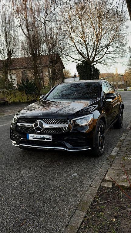 Gebraucht Mercedes GLC200 197 PS (144 kW) 2019 Schwarz SUV