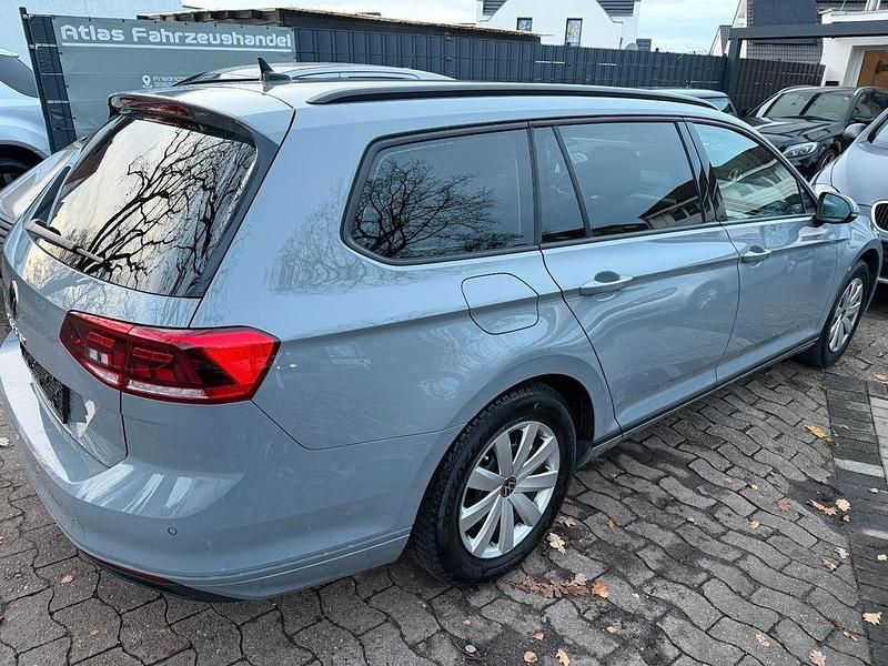 Gebraucht VW Passat Conceptline 122 PS (89 kW) 2022 Grau Kombi