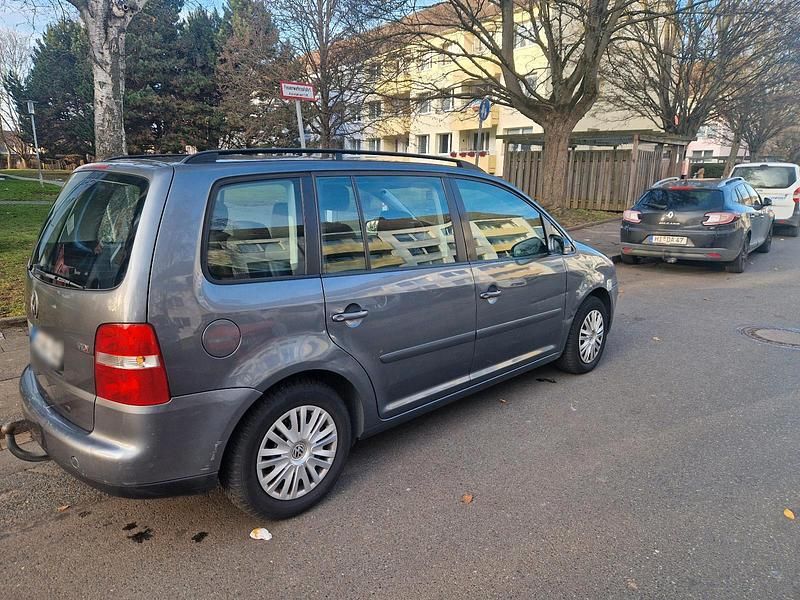Gebraucht VW Touran 105 PS (77 kW) 2003 Grau Van / Kleinbus