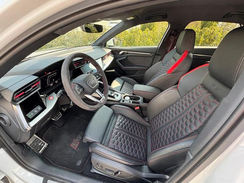 Gebraucht Audi RS3 400 PS (294 kW) 2024 Weiß Limousine