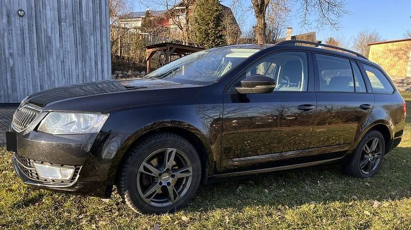 Gebraucht Skoda Octavia 150 PS (110 kW) 2014 Schwarz Kleinwagen