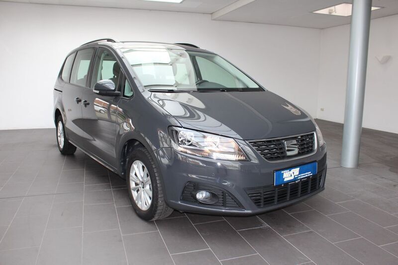 Grau Gebraucht 2020 Seat Alhambra Style Van / Kleinbus | 26.495 € (Superpreis) - Bild 1/4