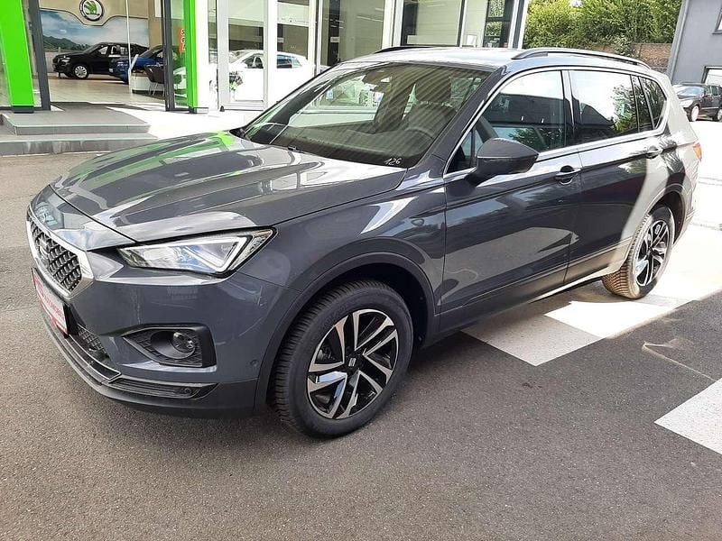 Delfingrau Neu 2024 Seat Tarraco Style SUV | 39.280 € - Bild 1/4