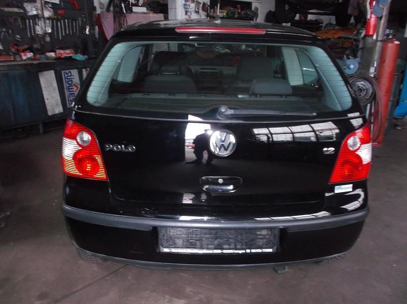 Gebraucht VW Polo 64 PS (47 kW) 2005 Schwarz Kleinwagen