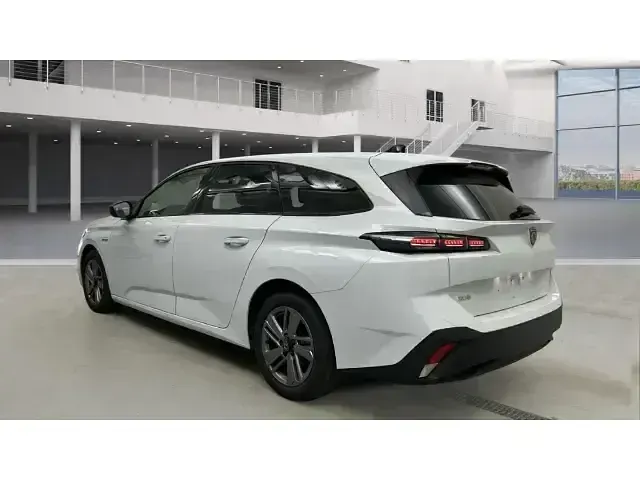 Gebraucht Peugeot 308 SW Style 131 PS (96 kW) 2024 Weiß Kombi