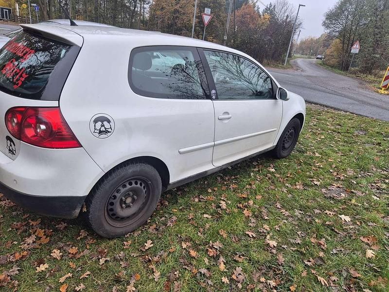 Gebraucht VW Golf V 80 PS (58 kW) 2007 Weiß Limousine