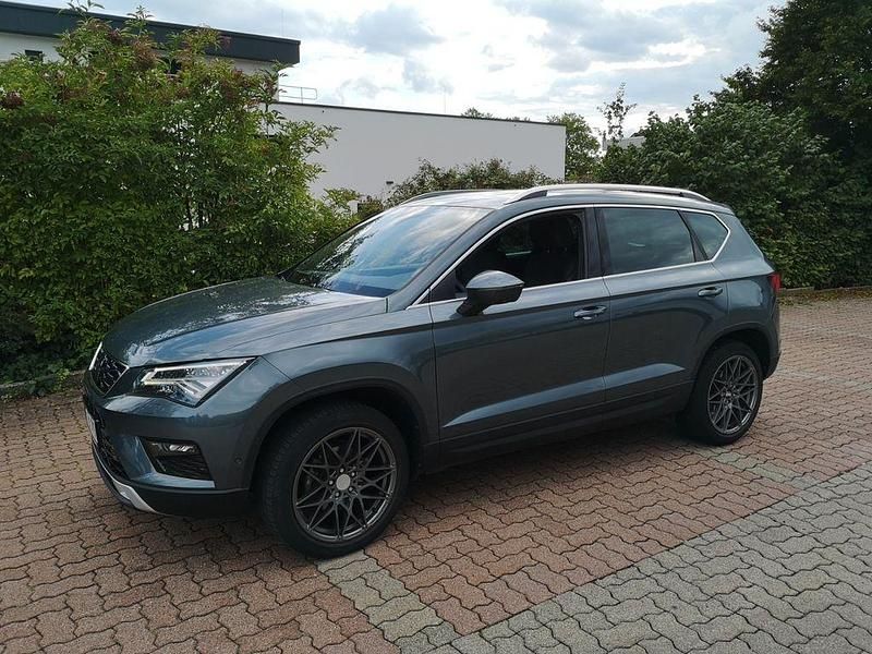 Grau Gebraucht 2019 Seat Ateca XCELLENCE SUV | 22.000 € (Etwas zu teuer) - Bild 1/4