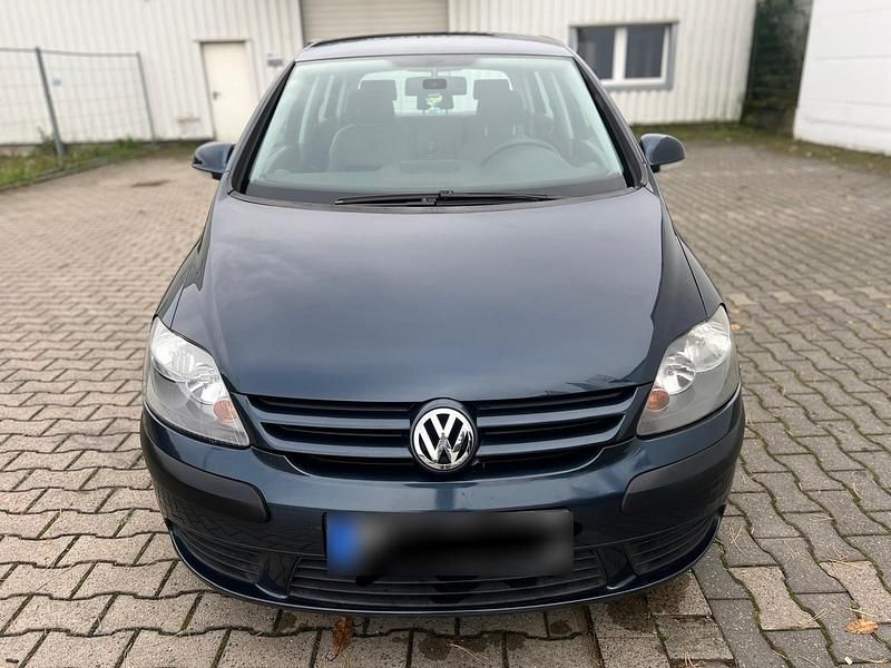 Gebraucht VW Golf IV 106 PS (77 kW) 2005 Blau Kleinwagen