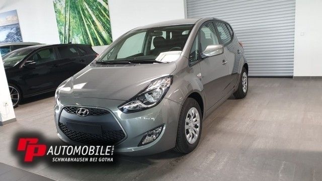 Grau Gebraucht 2019 Hyundai ix20 Edition Kleinwagen | 14.990 € (Teuer) - Bild 1/4