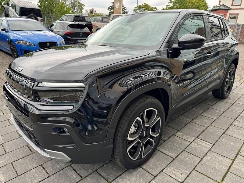Neu Jeep Avenger EV Summit 114 kW (156 PS) 2025 Schwarz SUV