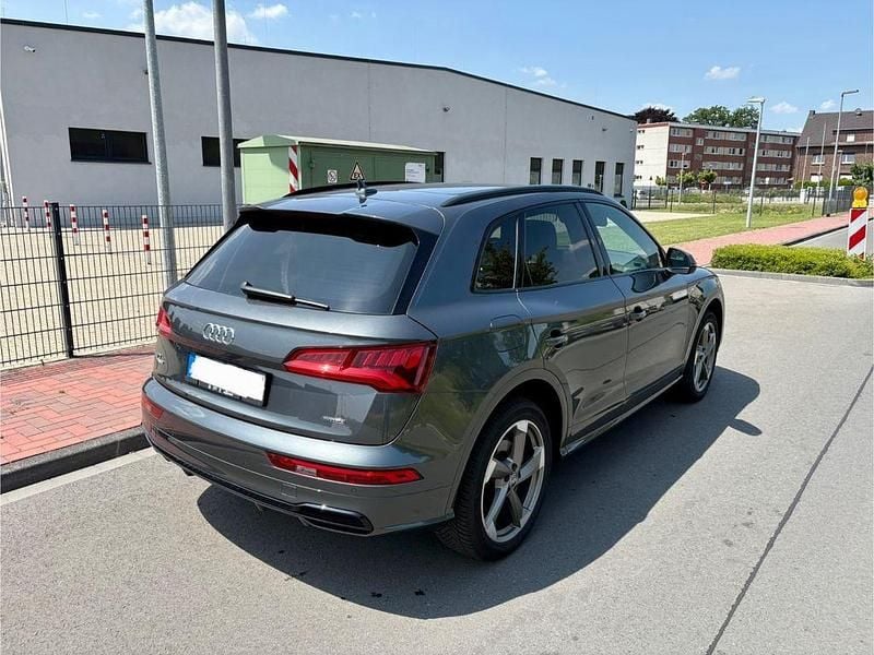 Gebraucht Audi Q5 S-Line 252 PS (185 kW) 2020 Grau SUV