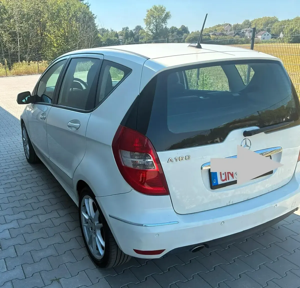 Gebraucht Mercedes A160 95 PS (69 kW) 2012 Weiß Kleinwagen