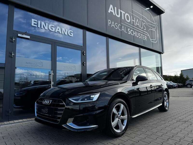 Mythosschwarz metallic Gebraucht 2020 Audi A4 Advanced Kombi | 24.490 € (Guter Preis) - Bild 1/4