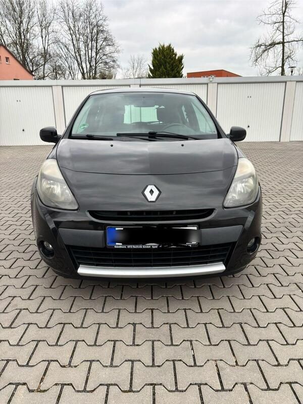 Schwarz Gebraucht 2011 Renault Clio II Dynamique Limousine | 2.999 € (Fairer Preis) - Bild 1/4