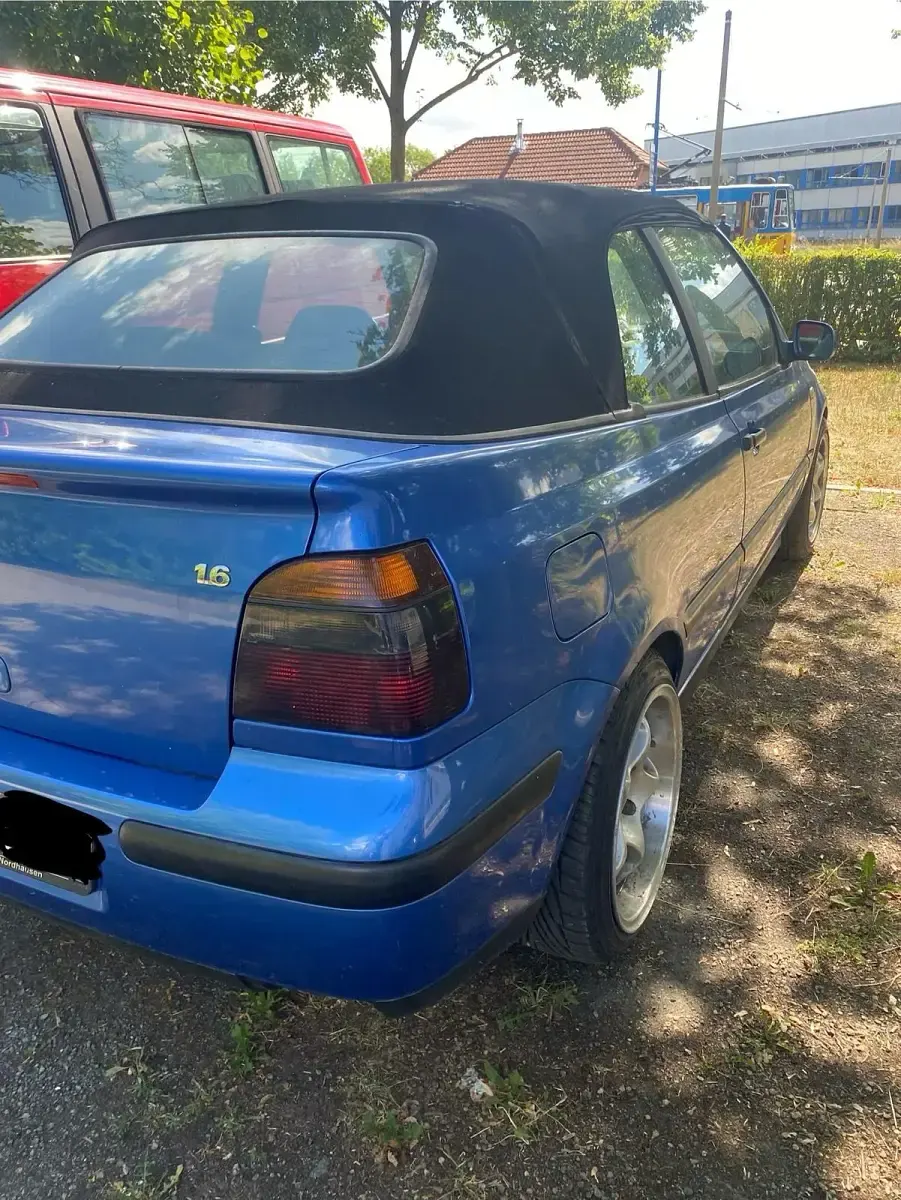 Gebraucht VW Golf Cabriolet 101 PS (74 kW) 2000 Blau Cabrio