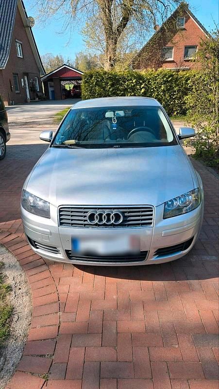 Gebraucht Audi A3 Sportback 102 PS (75 kW) 2005 Silber Kleinwagen