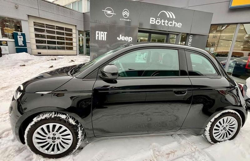 Gebraucht Fiat 500e 86 kW (118 PS) 2023 Schwarz Cabrio