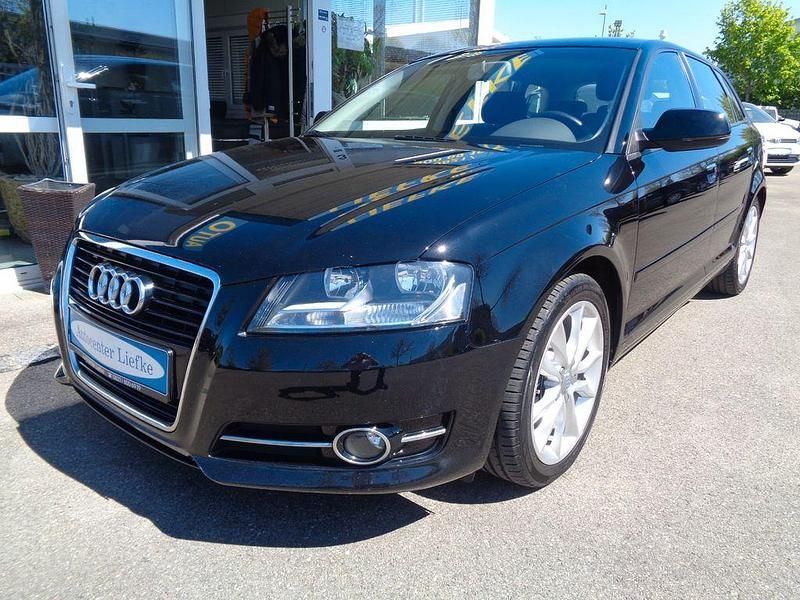 Używany Audi A3 Ambition 125 KM (91 kW) 2010 Czarny Hatchback