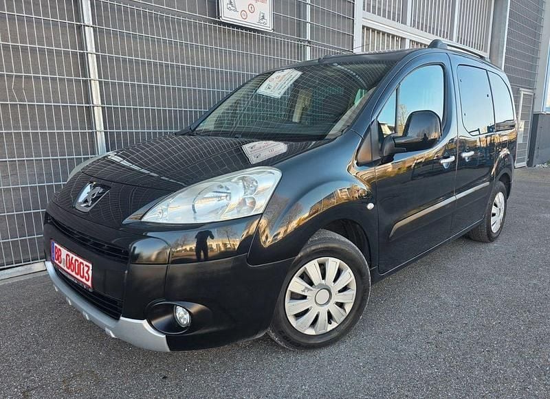 Gebraucht Peugeot Partner 98 PS (72 kW) 2011 Noir onyx Van / Kleinbus