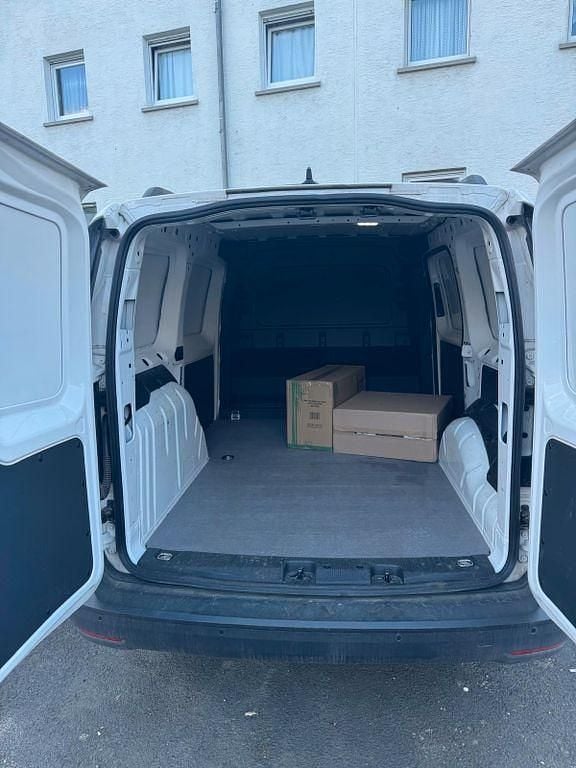 Gebraucht VW Caddy Maxi 122 PS (89 kW) 2021 Weiß Van / Kleinbus