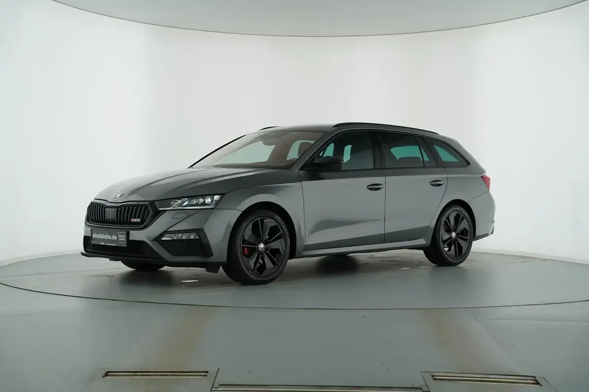 Gebraucht Skoda Octavia RS 200 PS (147 kW) 2023 Graphitegrau metallic Kombi