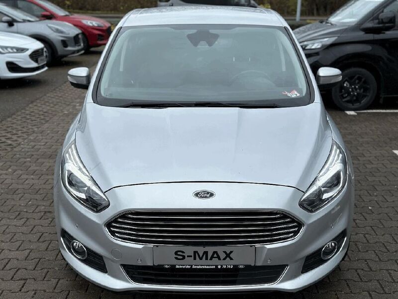 Gebraucht Ford S-MAX Titanium 239 PS (175 kW) 2018 Silber Van / Kleinbus