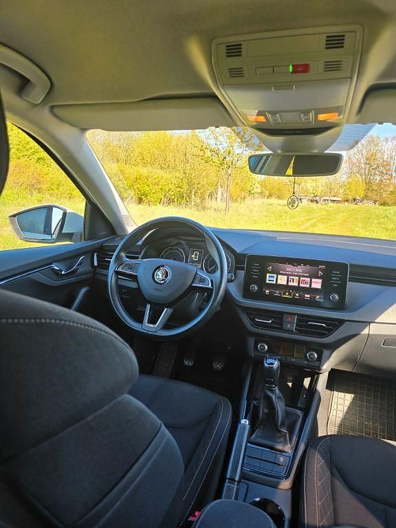 Gebraucht Skoda Scala Ambition 116 PS (85 kW) 2019 Weiß Kleinwagen