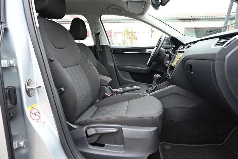 Gebraucht Skoda Octavia Style 150 PS (110 kW) 2019 Silber Limousine