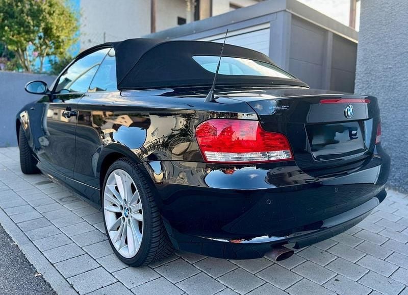 Gebraucht BMW 118 Cabriolet 143 PS (105 kW) 2009 Schwarz Cabrio