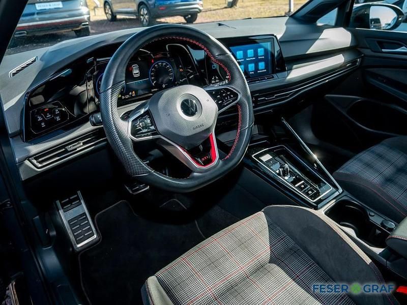 Gebraucht VW Golf VIII GTI 245 PS (180 kW) 2023 Uranograu Limousine