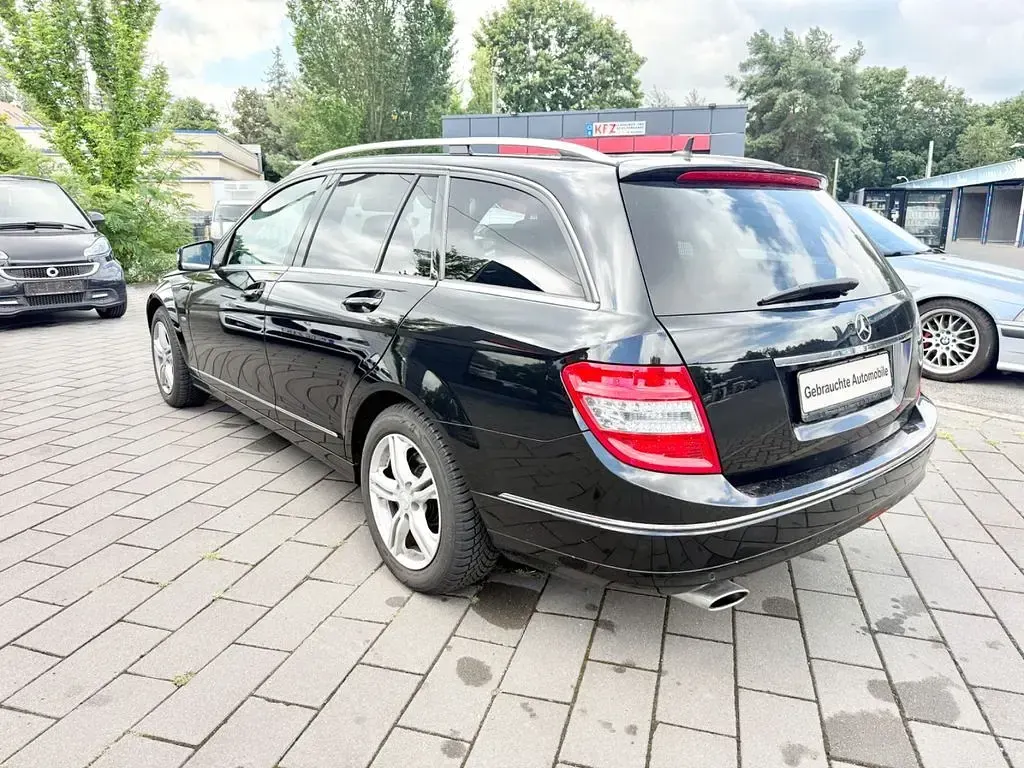 Gebraucht Mercedes C250 204 PS (150 kW) 2011 Schwarz Limousine