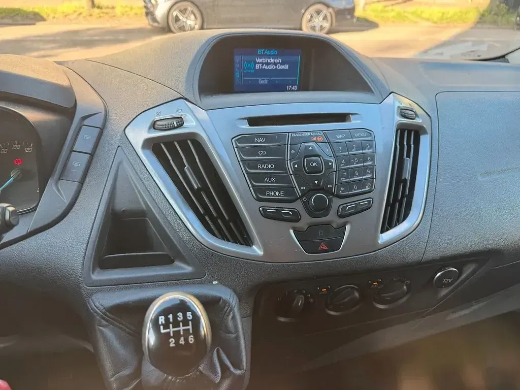 Gebraucht Ford Transit Trend 125 PS (91 kW) 2015 Weiß Kombi