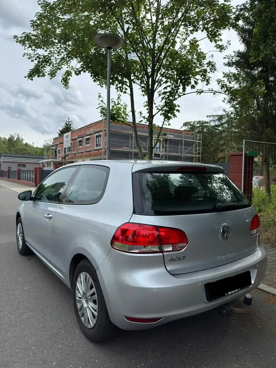 Gebraucht VW Golf VI 122 PS (89 kW) 2011 Silber Kleinwagen