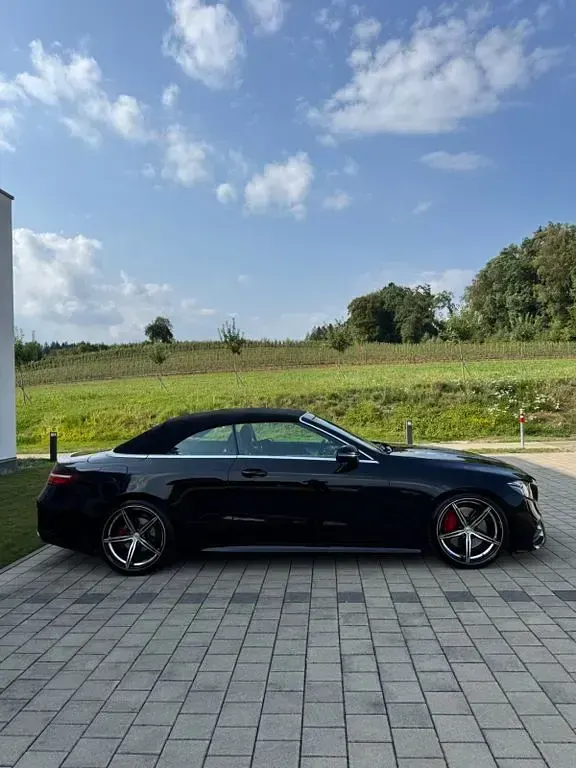 Gebraucht Mercedes E300 245 PS (180 kW) 2018 Schwarz Cabrio