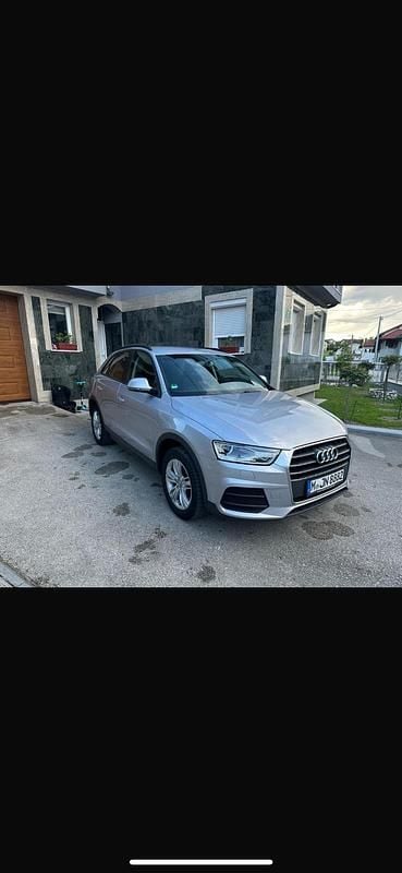 Silber Gebraucht 2016 Audi Q3 SUV | 13.000 € (Fairer Preis) - Bild 1/4