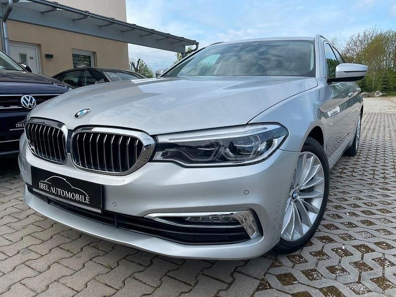 Silber Gebraucht 2018 BMW 530 Luxury Line Kombi | 21.950 € (Superpreis) - Bild 1/4