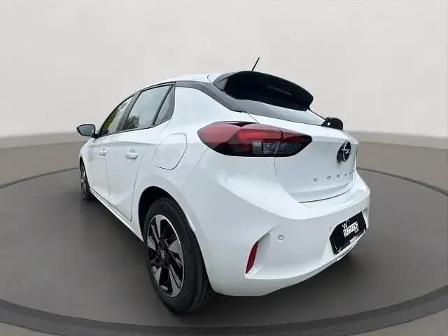 Gebraucht Opel Corsa-e Edition 100 kW (136 PS) 2023 Weiß Kleinwagen