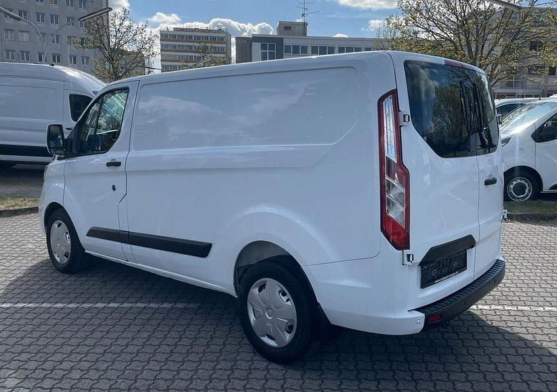 Second-hand Ford Transit Custom 131 CP (96 kW) 2020 Alb Monovolum