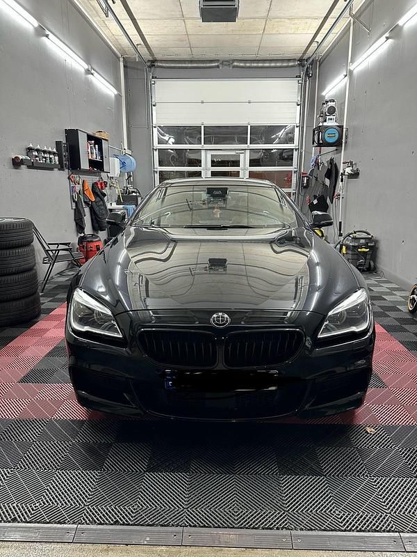 Schwarz Gebraucht 2016 BMW 640 M Sport Coupé | 25.000 € (Fairer Preis) - Bild 1/4