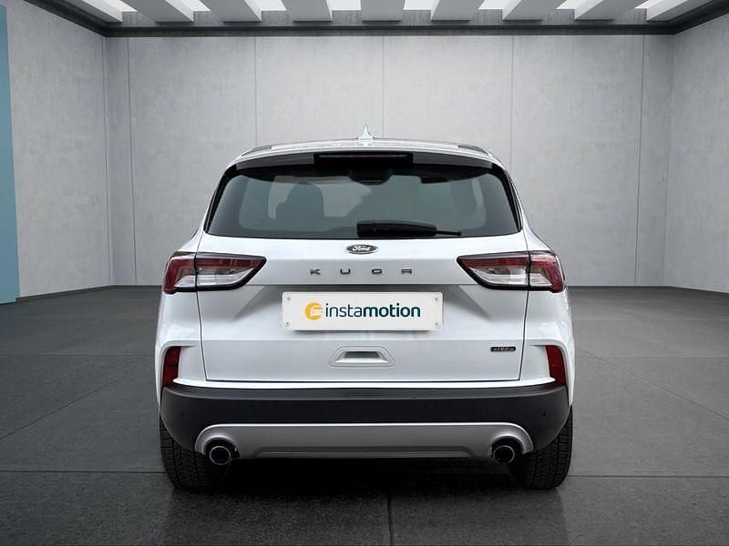 Gebraucht Ford Kuga 224 PS (164 kW) 2022 Weiß SUV