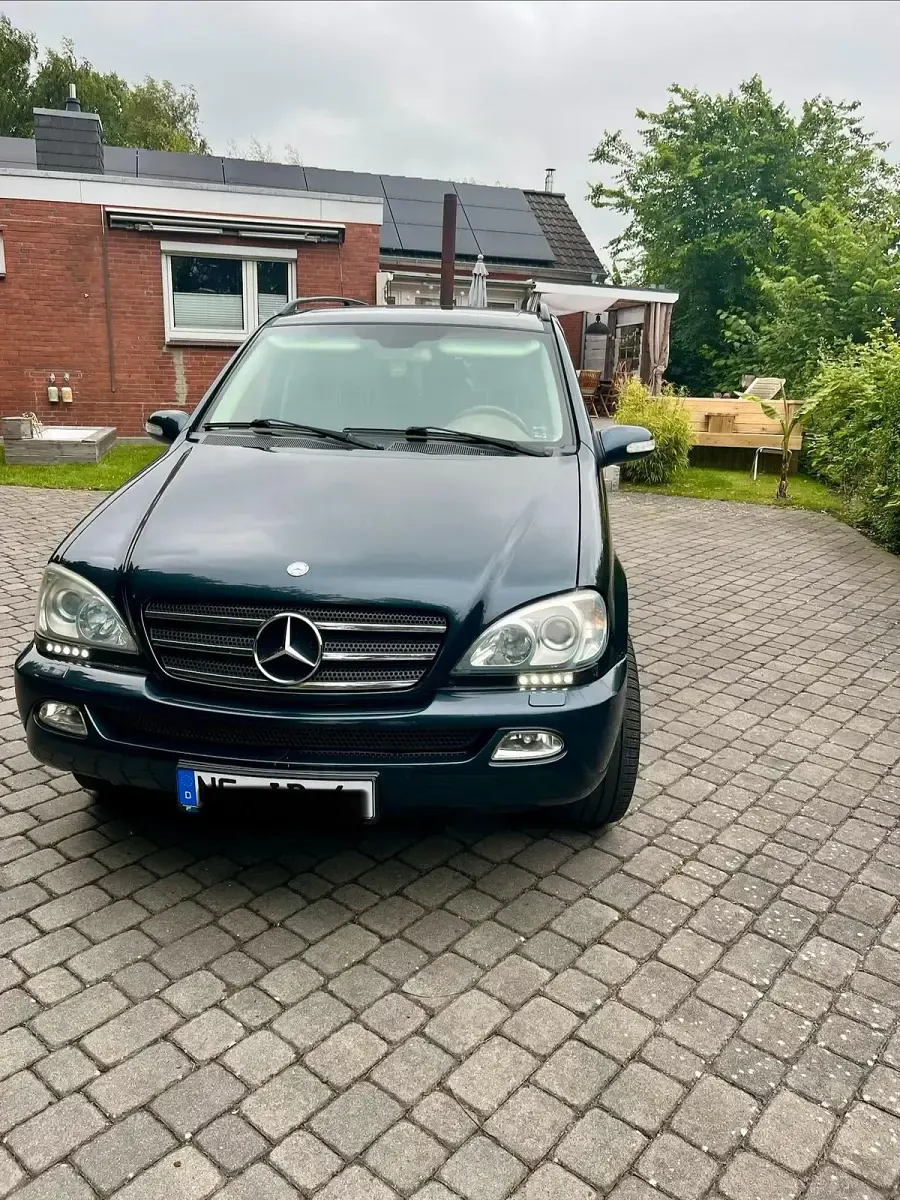 Gebraucht Mercedes ML500 293 PS (215 kW) 2003 Schwarz SUV