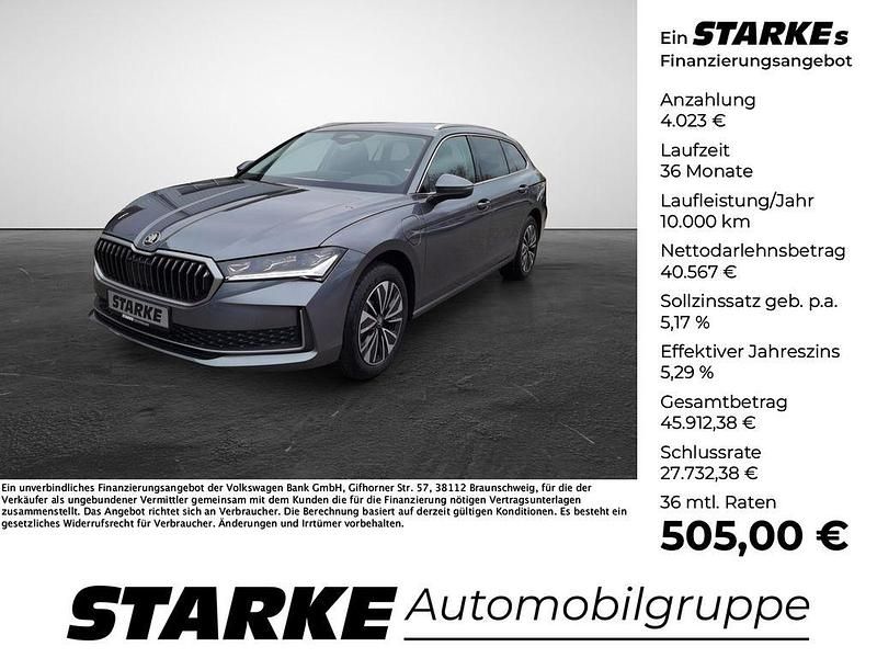 Neu Skoda Superb Selection 204 PS (150 kW) 2025 Ebony schwarz metallic Kombi