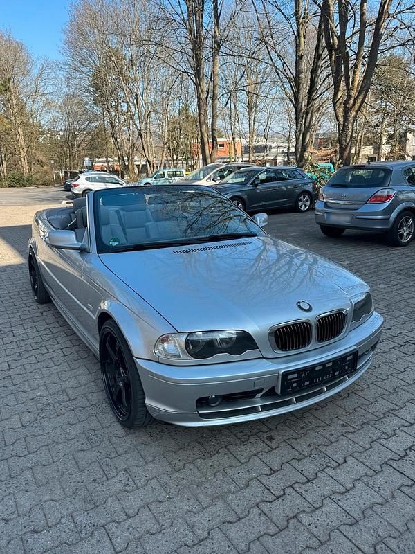 Gebraucht BMW 325 192 PS (141 kW) 2000 Silber Cabrio