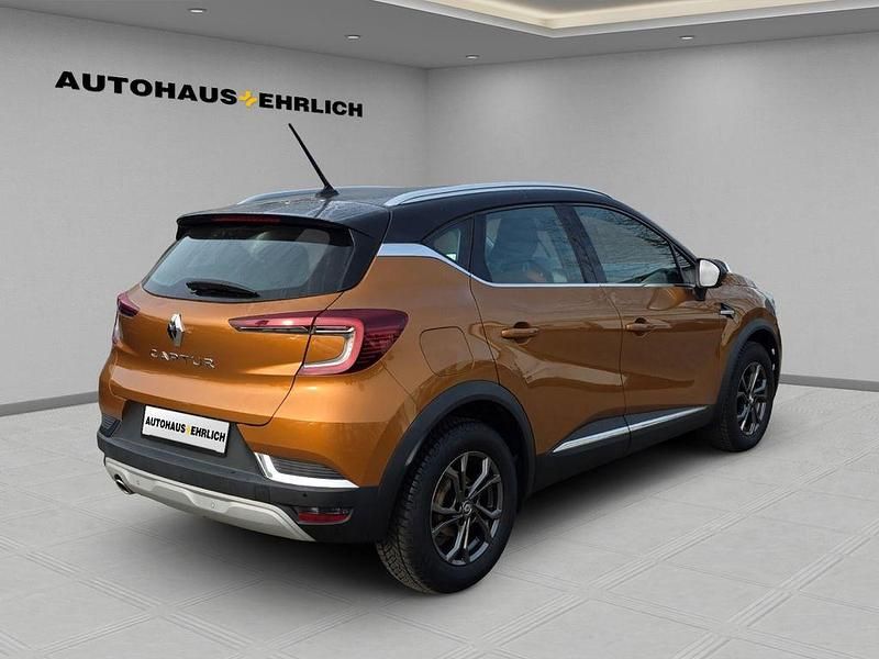 Gebraucht Renault Captur Intens 131 PS (96 kW) 2020 Taklamakanorange / blackpearl schwarz SUV