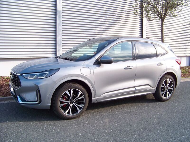 Grau Gebraucht 2025 Ford Kuga ST-Line X SUV | 39.980 € (Fairer Preis) - Bild 1/4