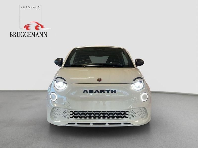 Neu Abarth 500e 114 kW (155 PS) 2025 Weiß Kleinwagen